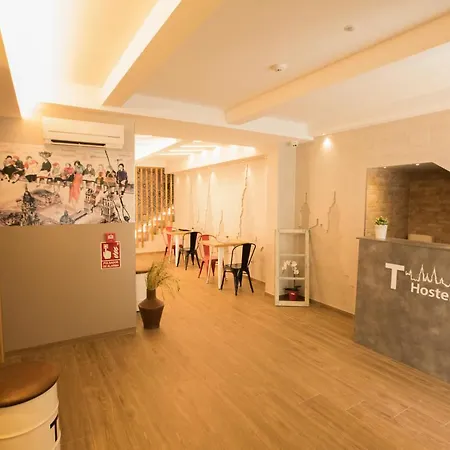 بيت شباب Thostel *