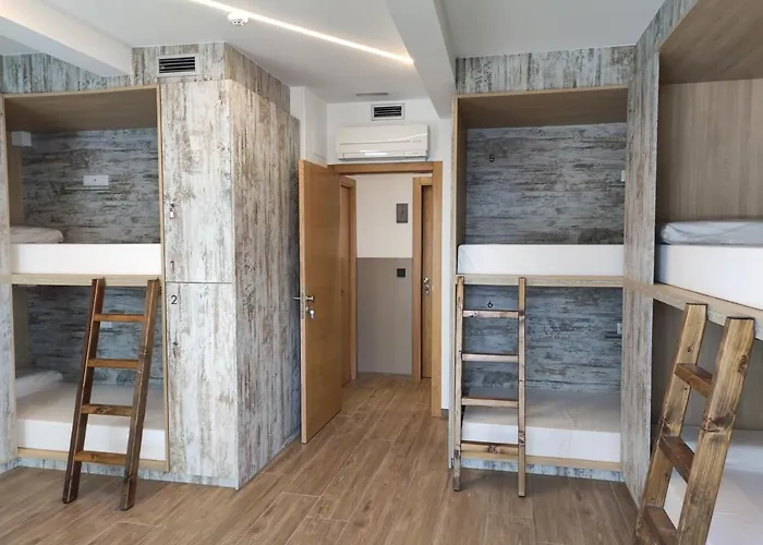 Thostel ホステル サンティアゴ・デ・コンポステーラ